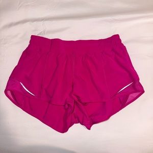 Lululemon Hotty Hot 2.5” Shorts